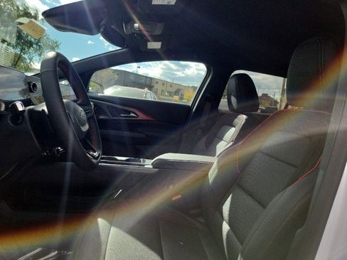 New 2025 Chevrolet Equinox EV RS image 4