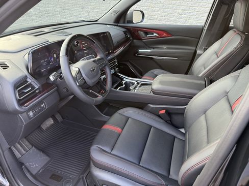 New 2026 Chevrolet Traverse RS w/ LPO, Floor Liner Package image 30