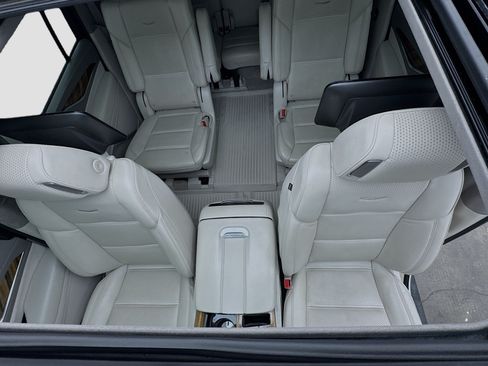 Used 2021 Cadillac Escalade ESV Sport Platinum AWD/4WD image 14