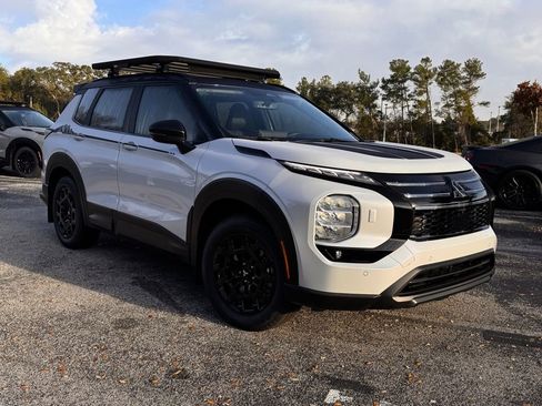 New 2026 Mitsubishi Outlander AWD image 10