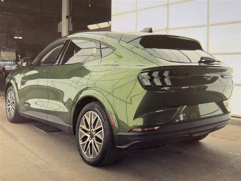 Certified 2025 Ford Mustang Mach-E Premium AWD/4WD image 3