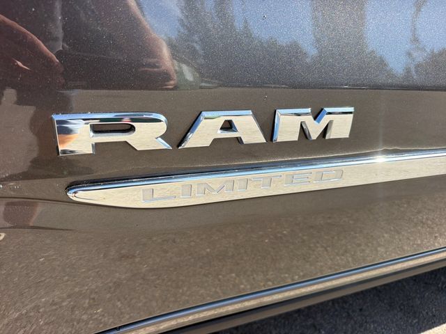 Used 2022 RAM 1500 Limited AWD/4WD image 9