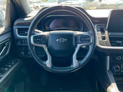 Used 2024 Chevrolet Suburban Z71 w/ Luxury Package AWD/4WD image 13