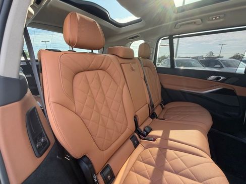 Certified 2025 BMW X7 xDrive40i w/ Premium Package AWD/4WD image 27