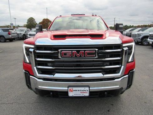 New 2026 GMC Sierra 2500 SLE w/ SLE Value Package; AWD/4WD image 4