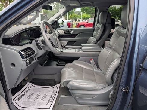 Used 2019 Lincoln Navigator L Reserve w/ Cargo Package AWD/4WD image 13