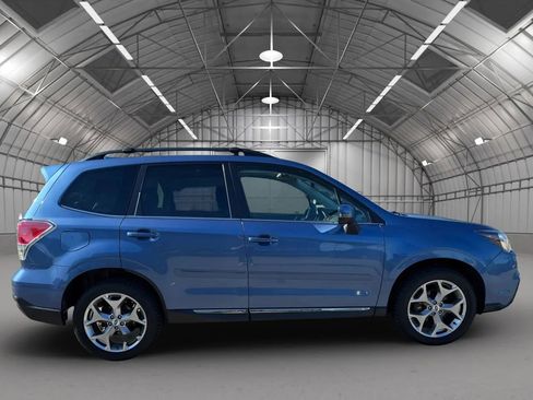 Used 2018 Subaru Forester 2.5i Touring w/ Popular Package #2 AWD/4WD image 2