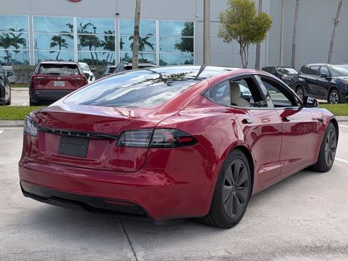 Used 2024 Tesla Model S image 3
