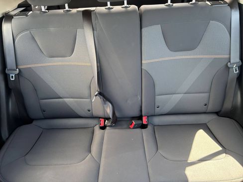 Used 2026 Kia Niro LX FWD image 36