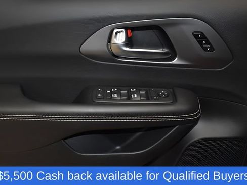 New 2026 Chrysler Pacifica Select w/ S Appearance Package FWD image 27