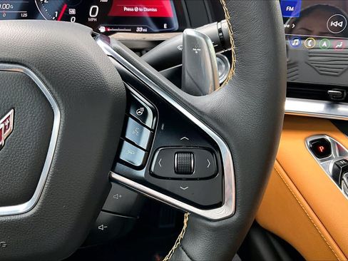 Used 2023 Chevrolet Corvette Stingray Preferred Conv w/ Z51 Performance Package RWD image 20