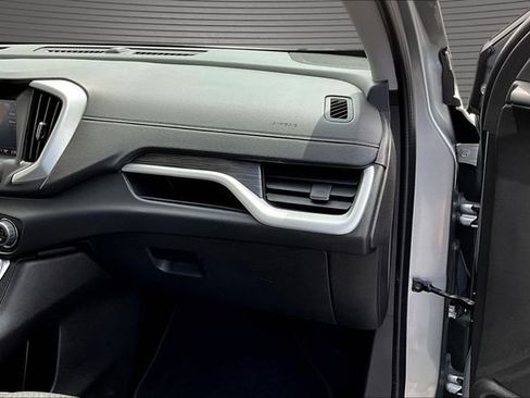 Used 2024 GMC Terrain SLE w/ Driver Convenience Package AWD/4WD image 25