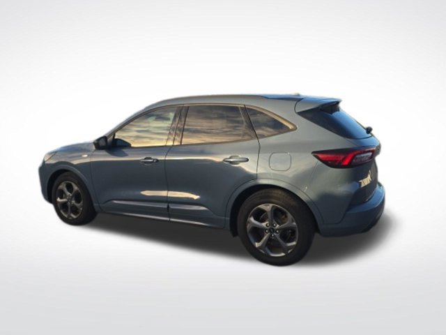 Used 2023 Ford Escape ST-Line w/ Tech Pack #1 FWD image 4