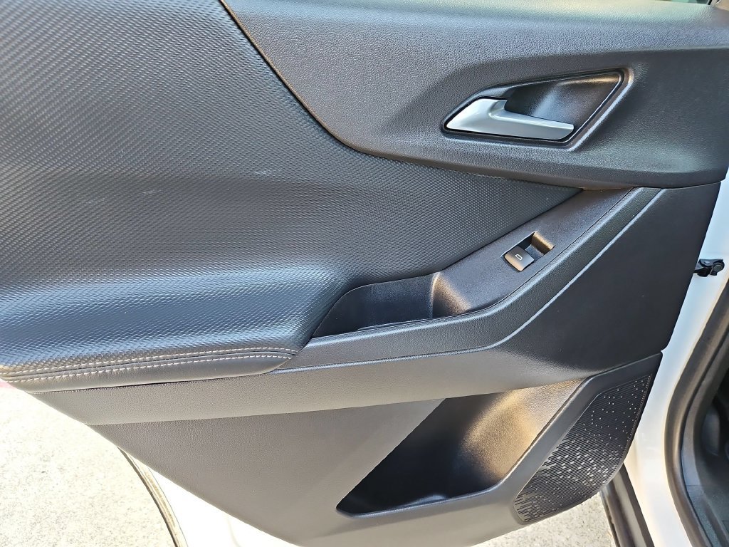 Used 2026 Chevrolet Equinox LT FWD image 27