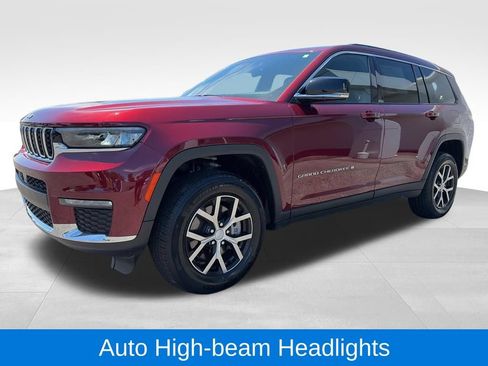 Used 2025 Jeep Grand Cherokee L Limited AWD/4WD image 3