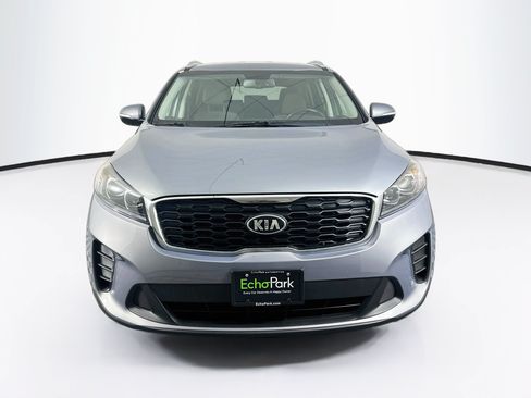 Used 2019 Kia Sorento FWD image 2