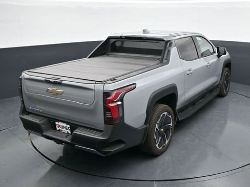 New 2026 Chevrolet Silverado EV LT AWD/4WD image 31