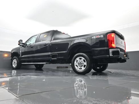 Used 2025 Ford F250 XLT AWD/4WD image 22