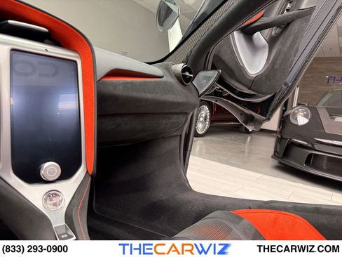 Used 2024 McLaren 750S Spider image 94