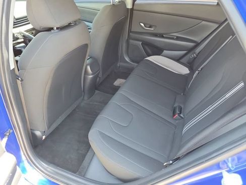 Used 2023 Hyundai Elantra SEL w/ Convenience Package FWD image 24