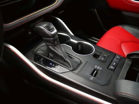 Used 2021 Toyota Highlander XSE image 19