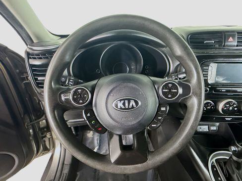 Used 2019 Kia Soul Base image 13