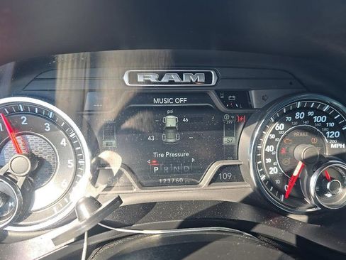 Used 2019 RAM 1500 Big Horn AWD/4WD image 7
