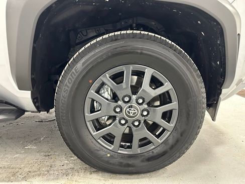 Used 2025 Toyota 4Runner SR5 image 63