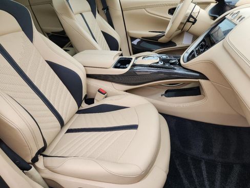Used 2023 Aston Martin DBX 707 image 6