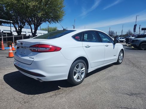 Used 2018 Ford Fusion S FWD image 3