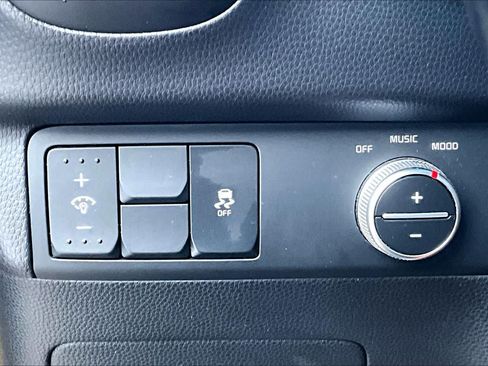 Used 2014 Kia Soul ! w/ Sun & Sound Package FWD image 28