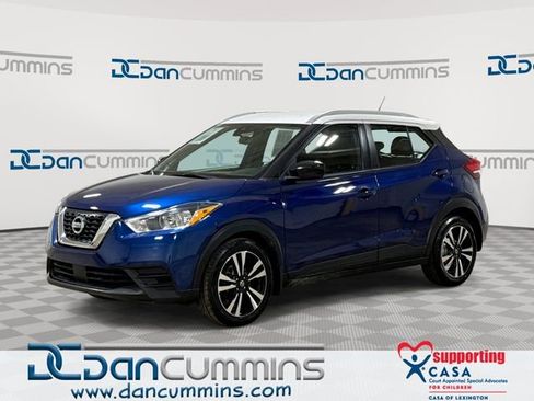 Used 2020 Nissan Kicks SV FWD image 1