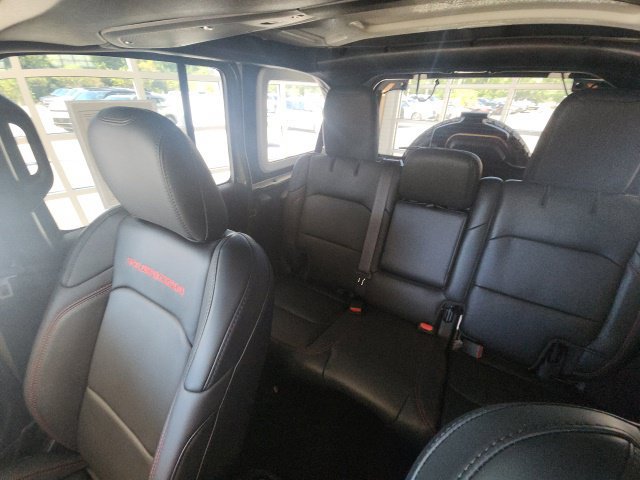 Certified 2026 Jeep Wrangler Unlimited Rubicon AWD/4WD image 31