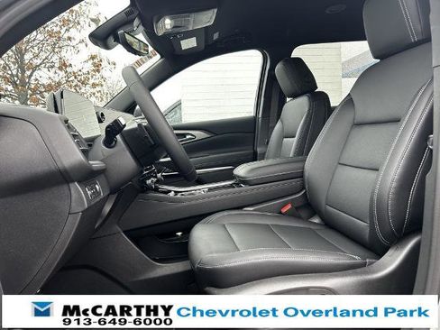 New 2026 Chevrolet Traverse LT image 18