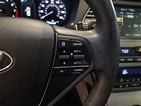 Used 2017 Hyundai Sonata Limited w/ Tech Package 03 FWD image 21