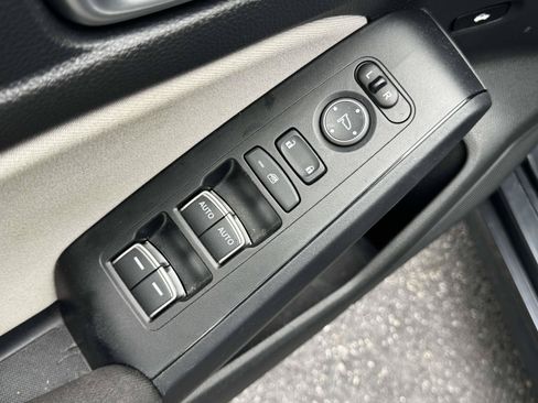 Used 2023 Honda Civic LX image 17