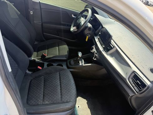 Used 2022 Kia Rio LX FWD image 14