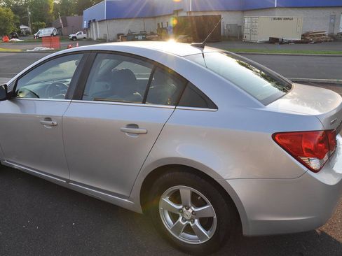 Used 2012 Chevrolet Cruze LS w/ Connectivity Package FWD image 14