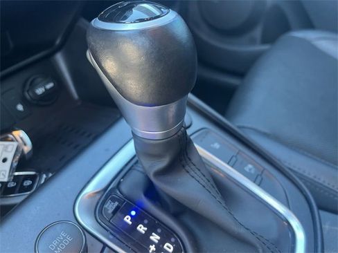 Certified 2022 Hyundai Kona Limited w/ Cargo Package image 19