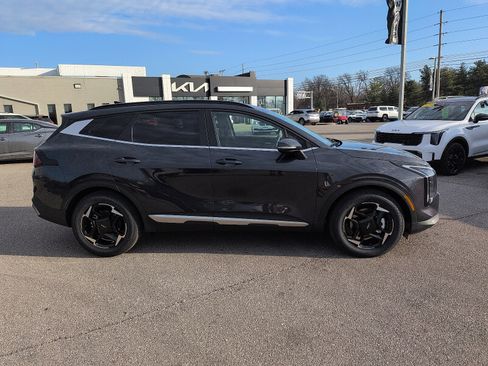 New 2026 Kia Sportage EX image 2