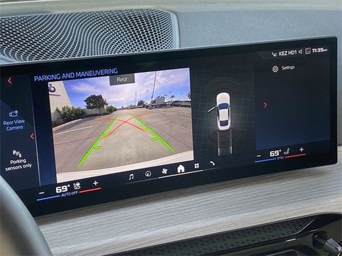 Certified 2025 BMW M440i Coupe w/ Premium Package image 29