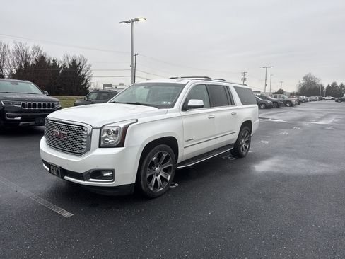 Used 2017 GMC Yukon XL Denali w/ Open Road Package image 4