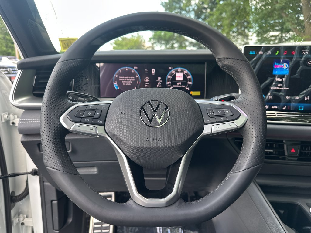 New 2026 Volkswagen Tiguan SE R-Line AWD/4WD image 12