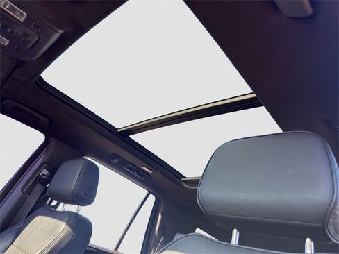 Used 2021 GMC Yukon Denali image 24