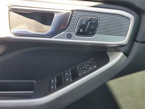 Certified 2021 Ford Explorer Limited w/ Hybrid Equipment Group 310A image 17