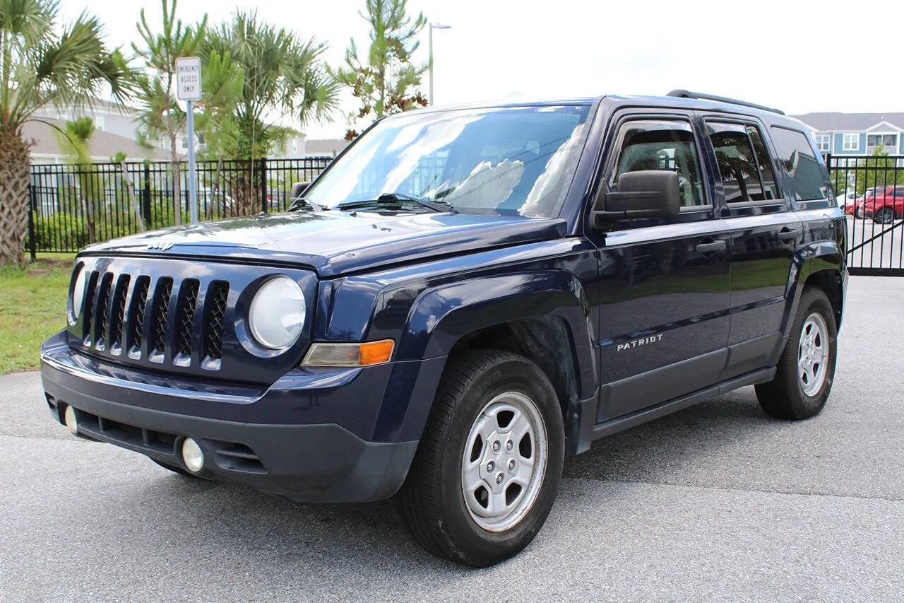 Used 2014 Jeep Patriot Sport FWD image 3