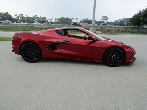 Used 2023 Chevrolet Corvette Stingray Premium Cpe w/ Z51 Performance Package RWD image 4