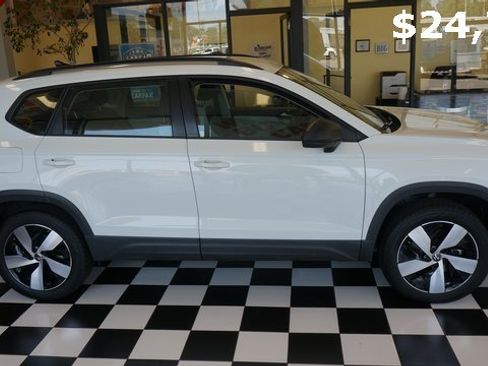 Certified 2025 Volkswagen Taos S image 8