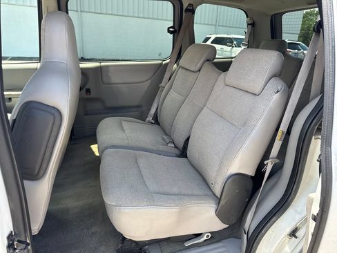 Used 2002 Chevrolet Venture w/ Climate Pkg FWD image 8