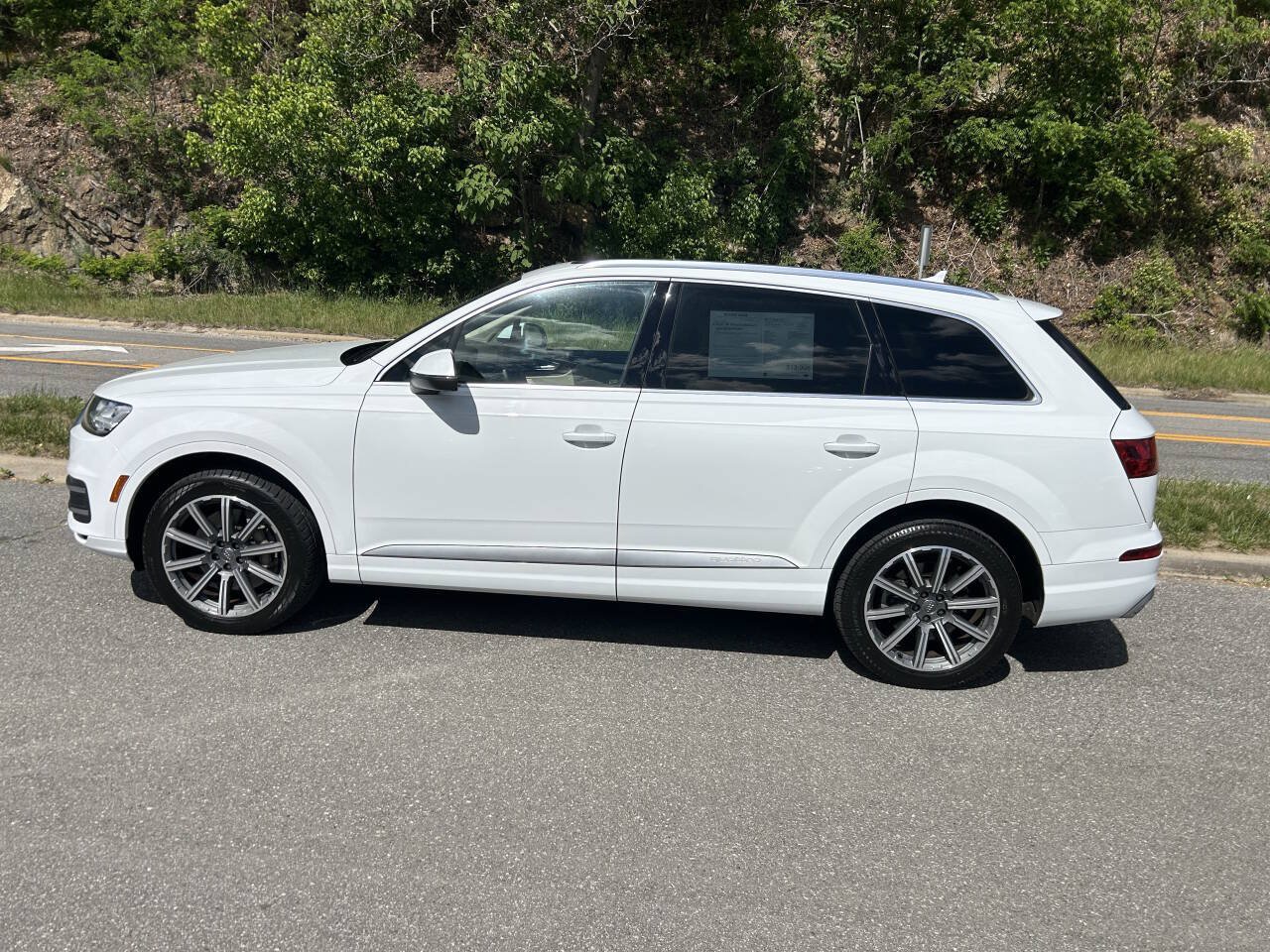 Used 2017 Audi Q7 3.0T Premium Plus AWD/4WD image 6